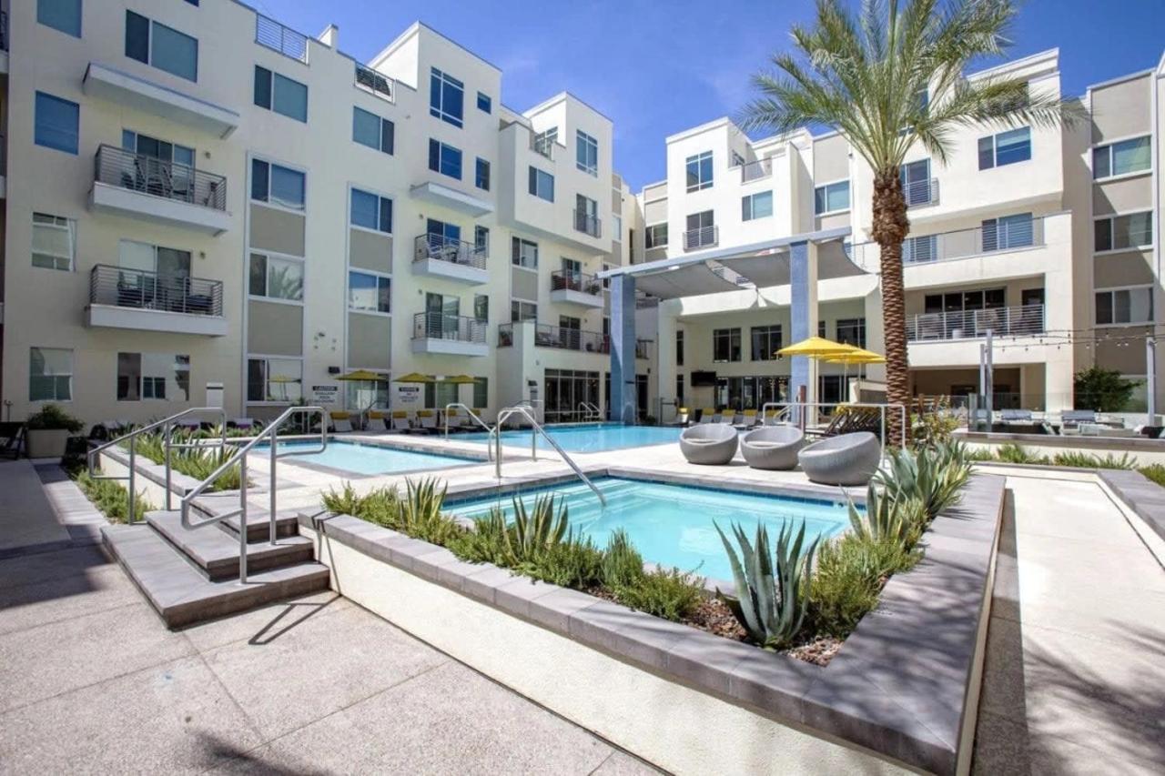 Paradise Cozysuites Under The Palms With Jacuzzi 18 Phoenix Eksteriør bilde